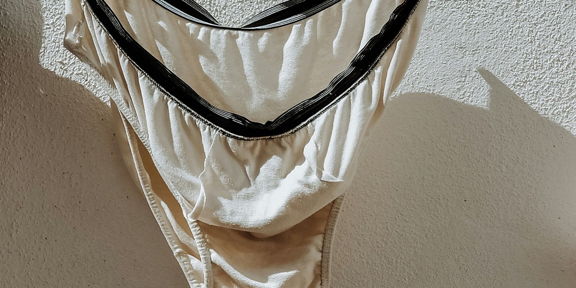 Qui vend et achete des dessous deja portes. Et pourquoi